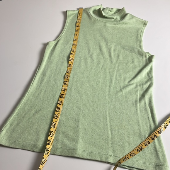 Croft & Barrow light Green Sleeveless Mock Turtleneck top- Medium - Picture 5 of 8